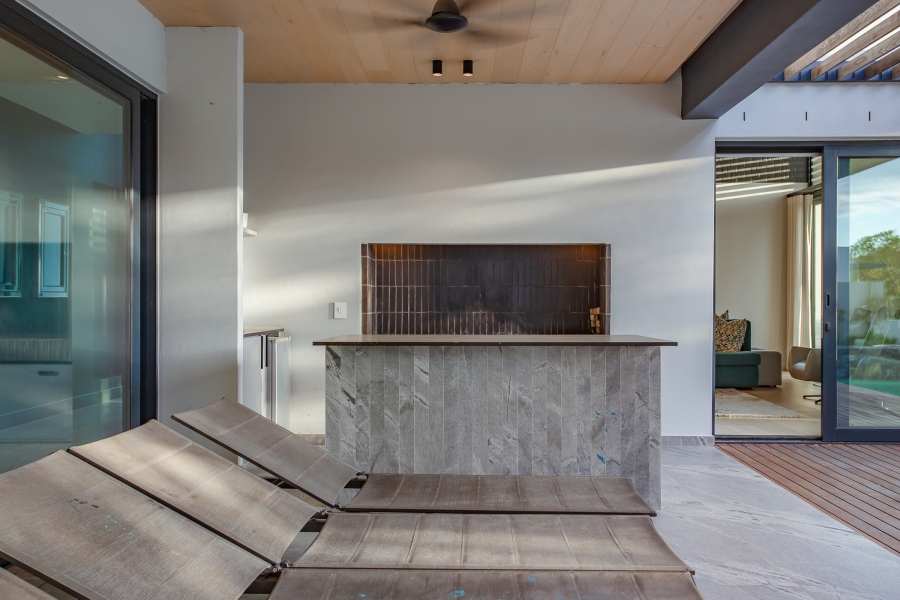 5 Bedroom Property for Sale in Val De Vie Estate Western Cape